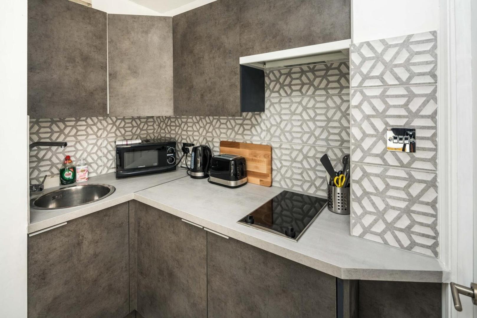 New Sleek & Modern Studio In The Heart Of Chelsea 런던 외부 사진